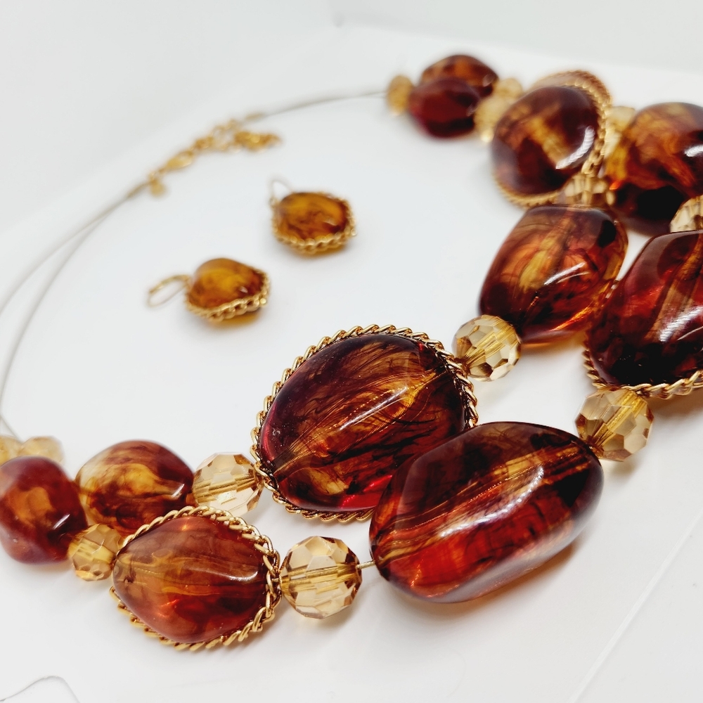Joan Rivers Chunky Lucite Faux Amber Heavy Statement Necklace And Earring Set - Picture 9 of 11